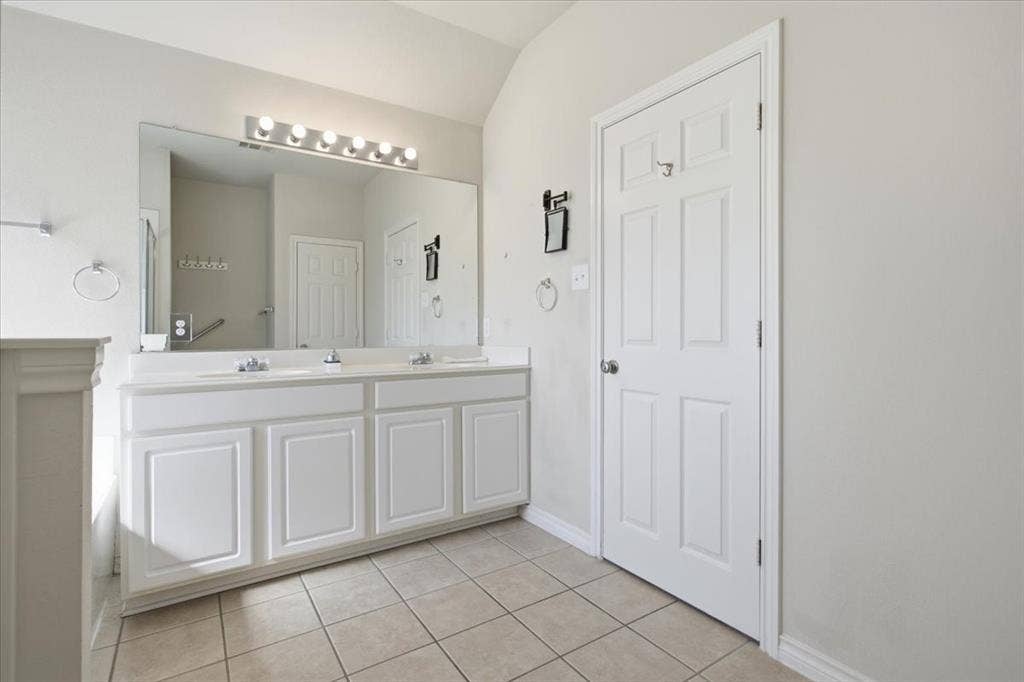 1524 Hanover Lane, Van Alstyne, TX 75495