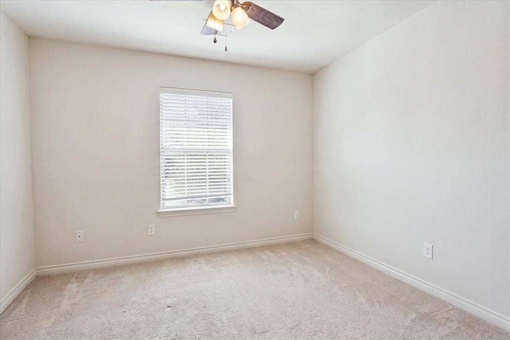 1524 Hanover Lane, Van Alstyne, TX 75495