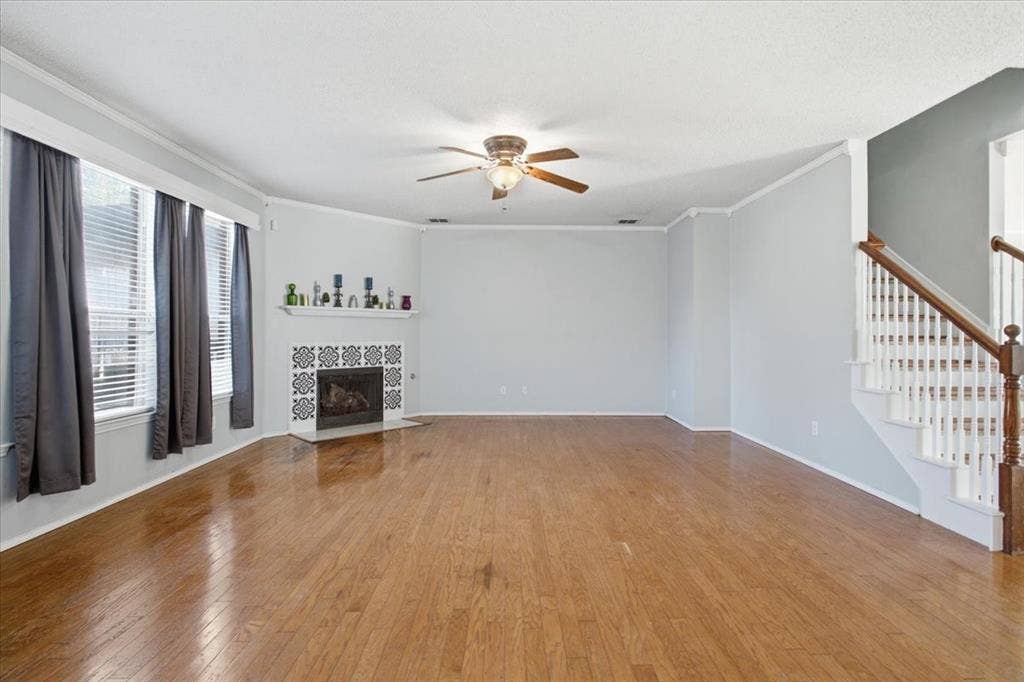 204 Newport Drive, Van Alstyne, TX 75495 204 Newport Drive, Van Alstyne, TX 75495