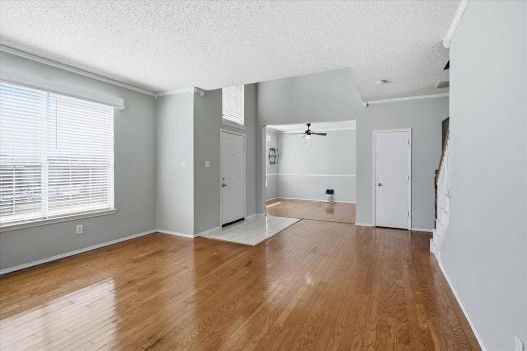 204 Newport Drive, Van Alstyne, TX 75495 204 Newport Drive, Van Alstyne, TX 75495