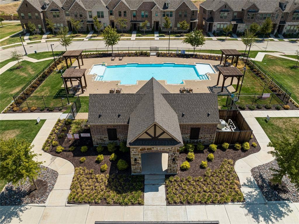 1451 Perrin Lane, Farmers Branch, TX 75234 1451 Perrin Lane, Farmers Branch, TX 75234