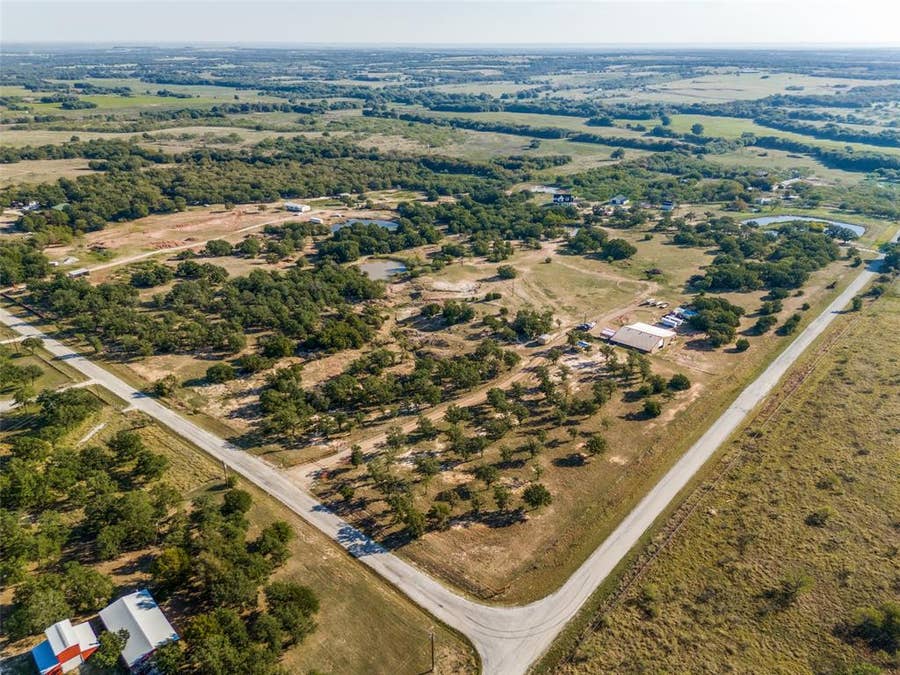 Property photo for 689 County Road 3737, Bridgeport, TX