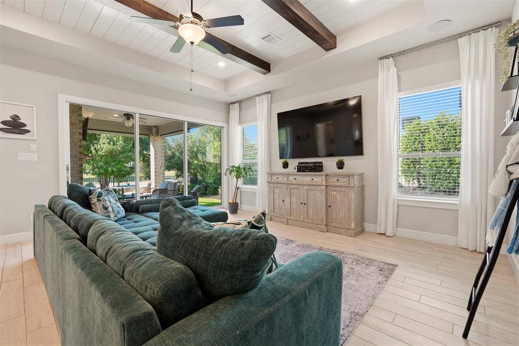 1831 Hainsworth Drive, Rockwall, TX 75087 1831 Hainsworth Drive, Rockwall, TX 75087