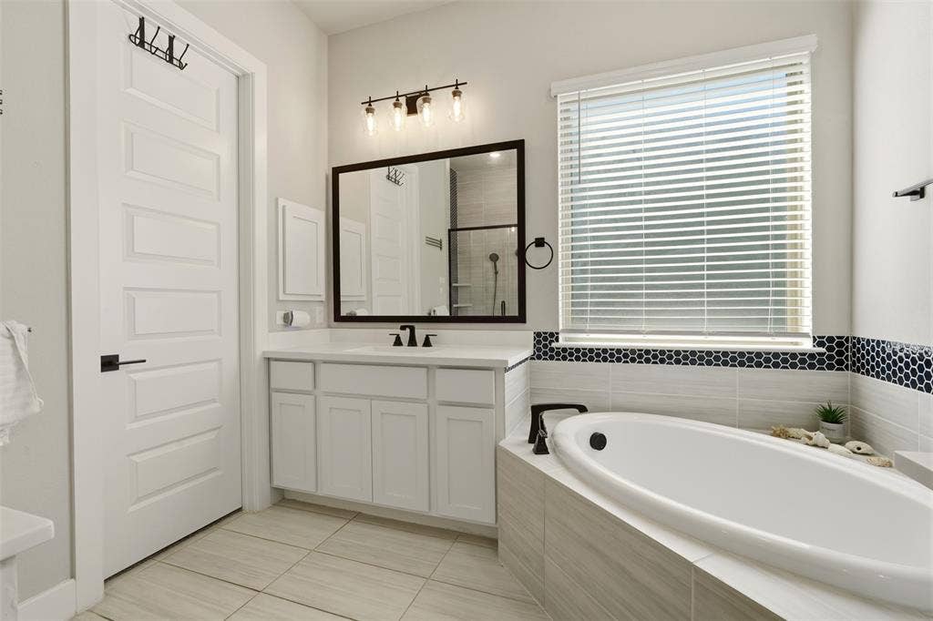 1831 Hainsworth Drive, Rockwall, TX 75087 1831 Hainsworth Drive, Rockwall, TX 75087
