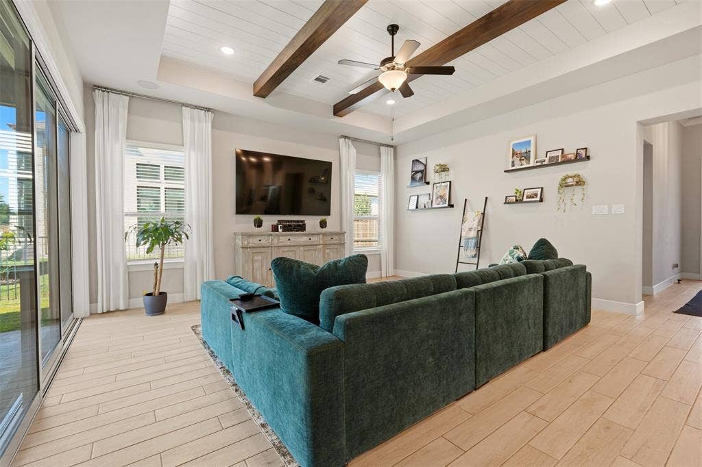 1831 Hainsworth Drive, Rockwall, TX 75087 1831 Hainsworth Drive, Rockwall, TX 75087