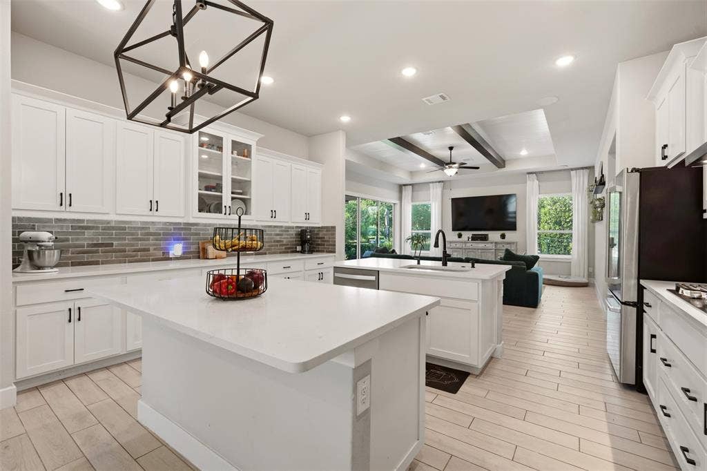 1831 Hainsworth Drive, Rockwall, TX 75087 1831 Hainsworth Drive, Rockwall, TX 75087