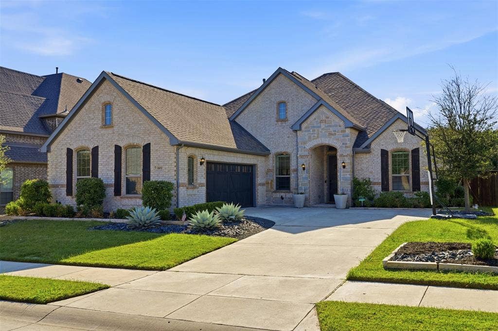 1831 Hainsworth Drive, Rockwall, TX 75087 1831 Hainsworth Drive, Rockwall, TX 75087