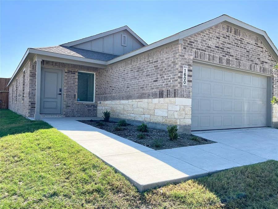 Property photo for 1600 Baron Lane, Howe, TX