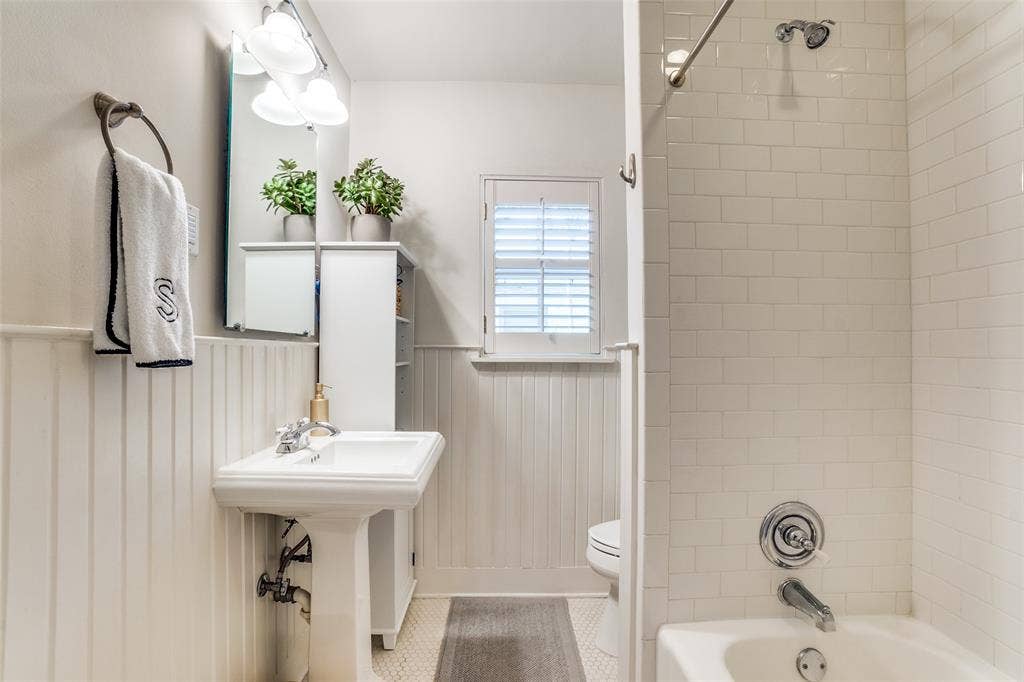 7627 Robin Road, Dallas, TX 75209 7627 Robin Road, Dallas, TX 75209
