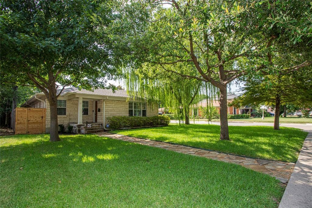 7627 Robin Road, Dallas, TX 75209 7627 Robin Road, Dallas, TX 75209