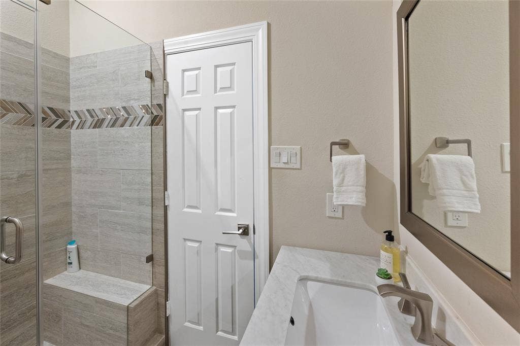 3621 Hidalgo, Irving, TX 75062