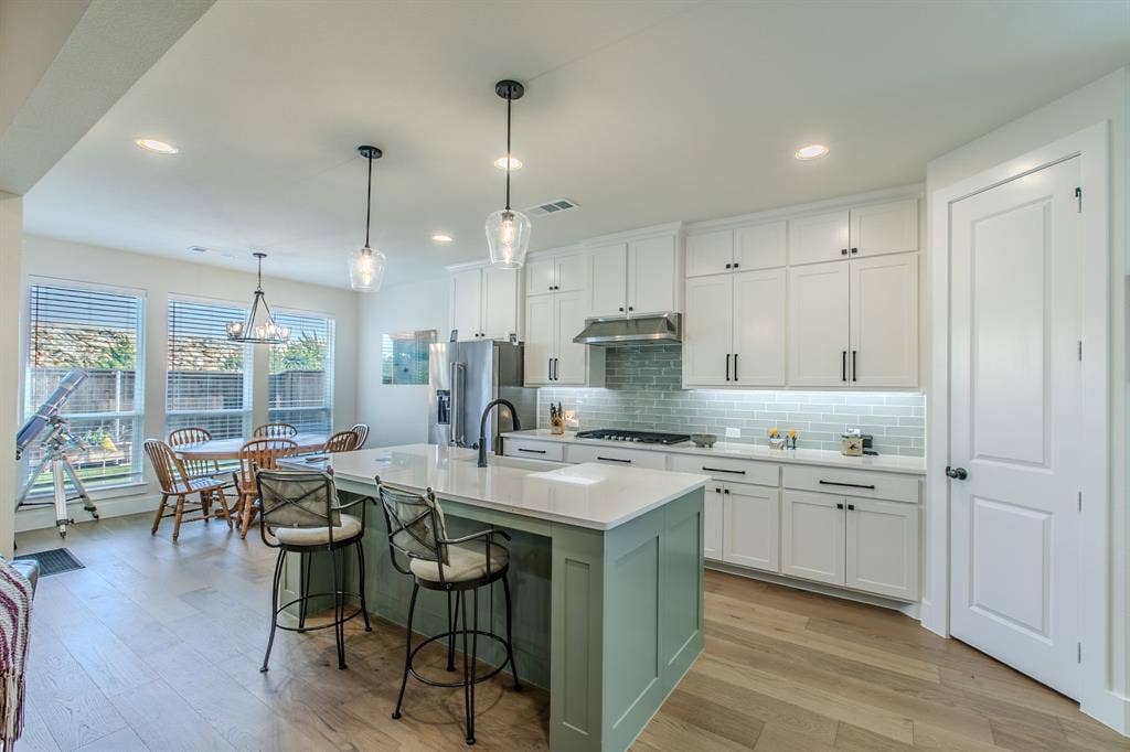 4437 Timberdrift Street, Midlothian, TX 76065