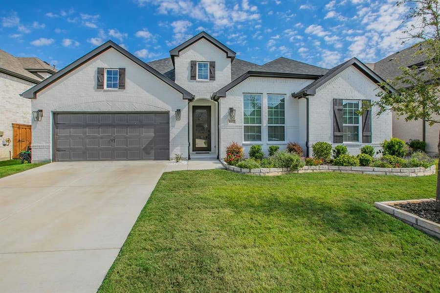 Property photo for 4437 Timberdrift Street, Midlothian, TX