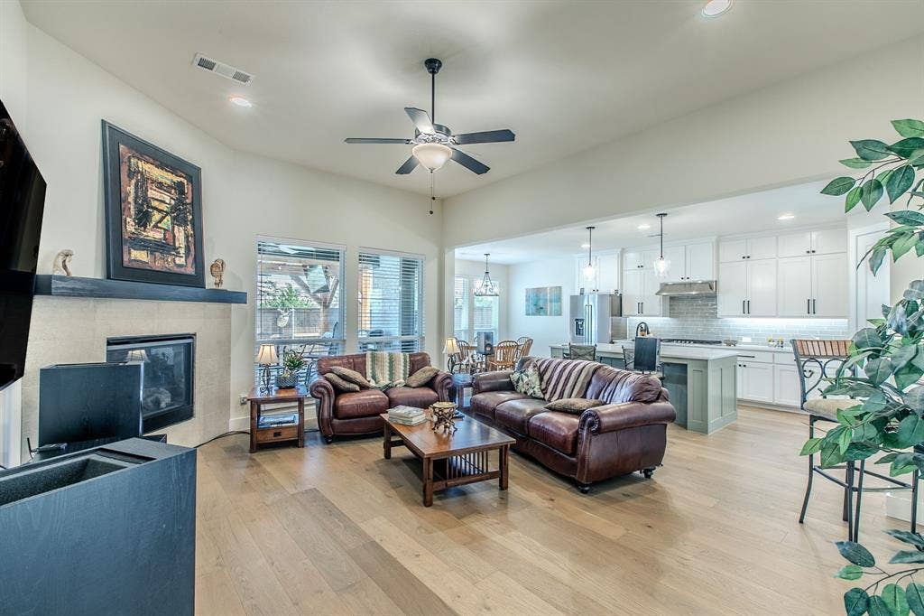 4437 Timberdrift Street, Midlothian, TX 76065