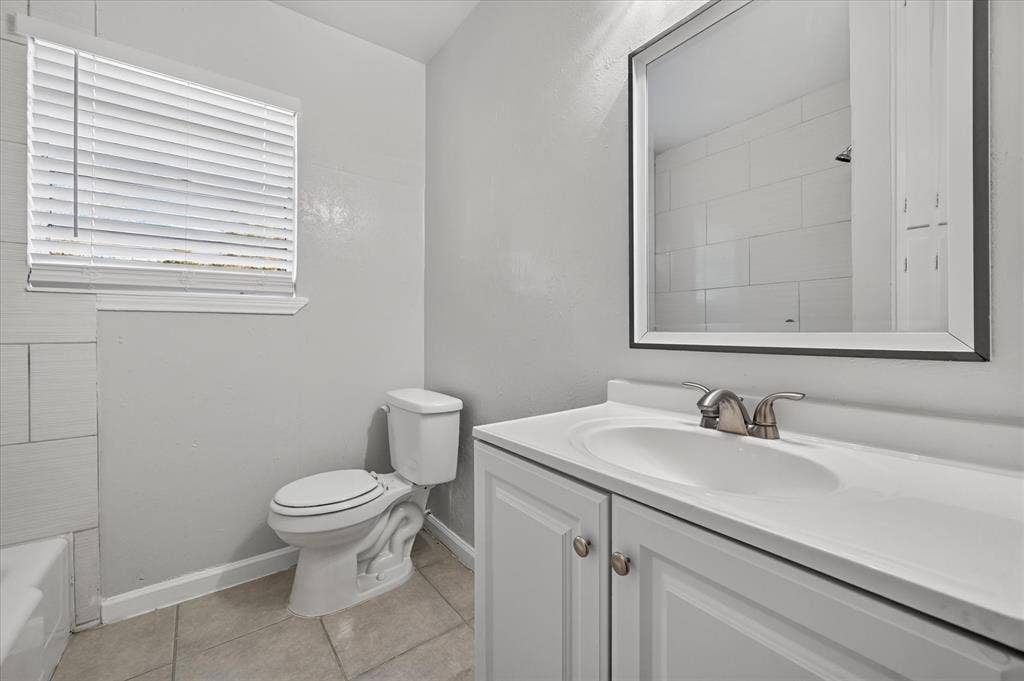 3921 Dana Drive, Haltom City, TX 76117 3921 Dana Drive, Haltom City, TX 76117