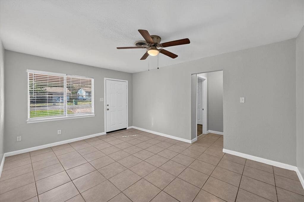 3921 Dana Drive, Haltom City, TX 76117 3921 Dana Drive, Haltom City, TX 76117