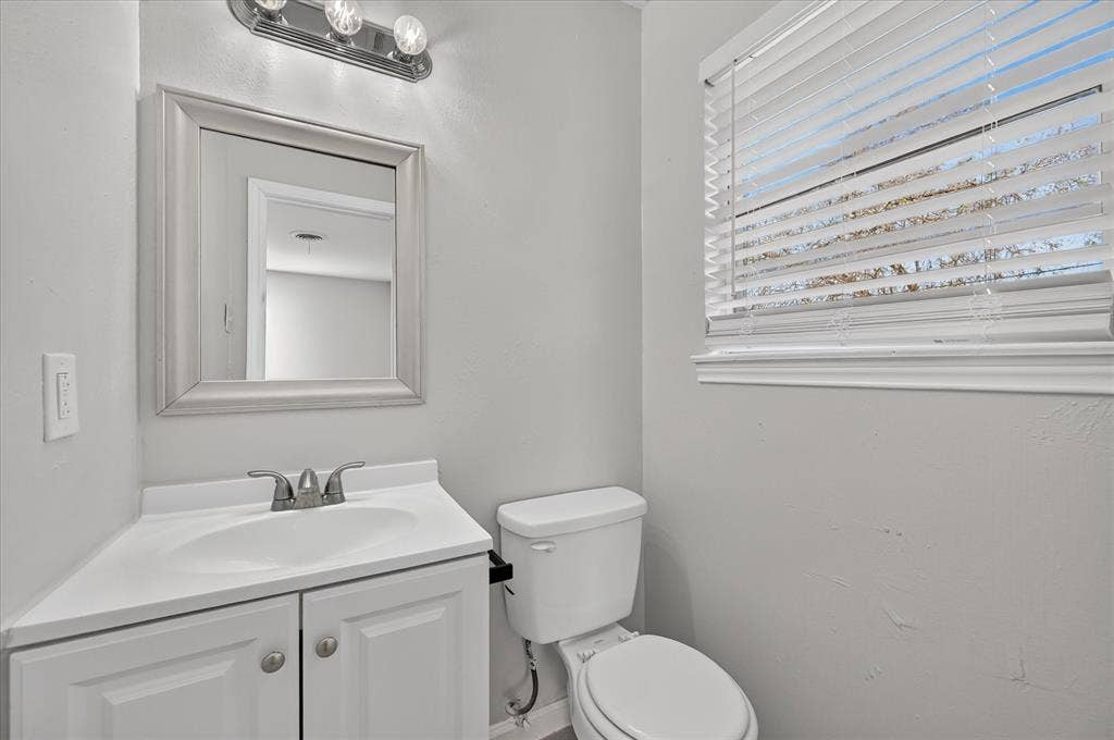 3921 Dana Drive, Haltom City, TX 76117 3921 Dana Drive, Haltom City, TX 76117