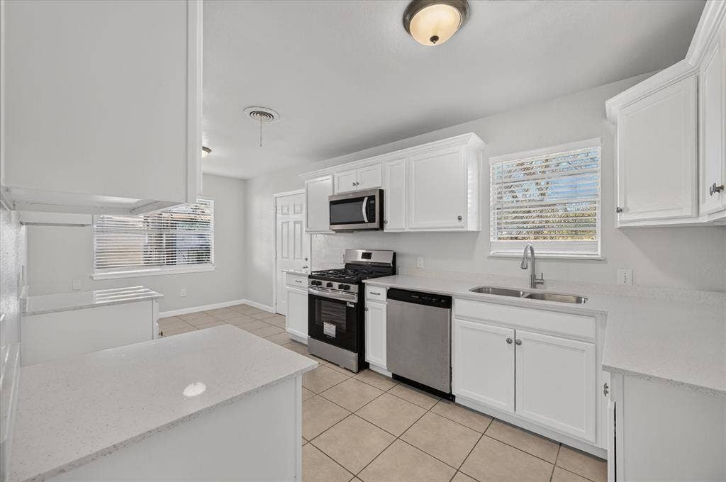 3921 Dana Drive, Haltom City, TX 76117 3921 Dana Drive, Haltom City, TX 76117