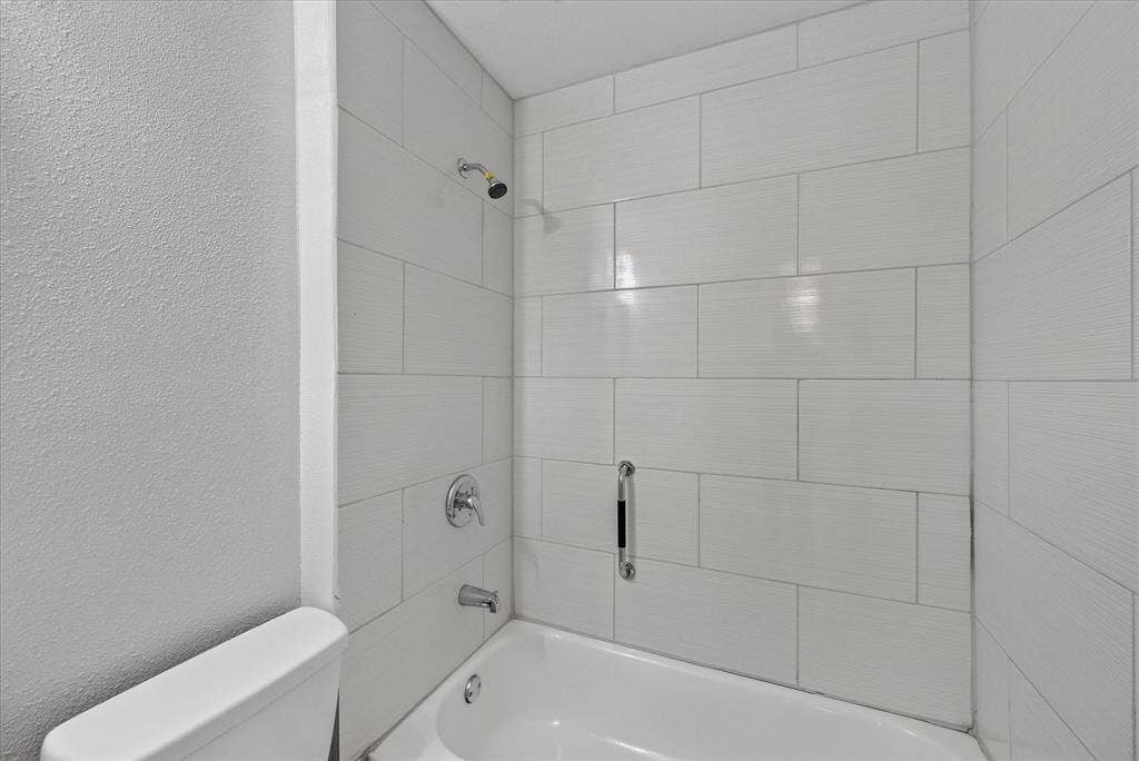 3921 Dana Drive, Haltom City, TX 76117 3921 Dana Drive, Haltom City, TX 76117