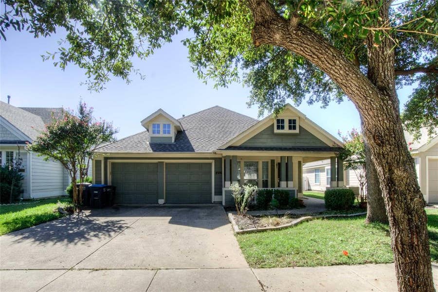 Property photo for 5012 Nash Lane, Fort Worth, TX