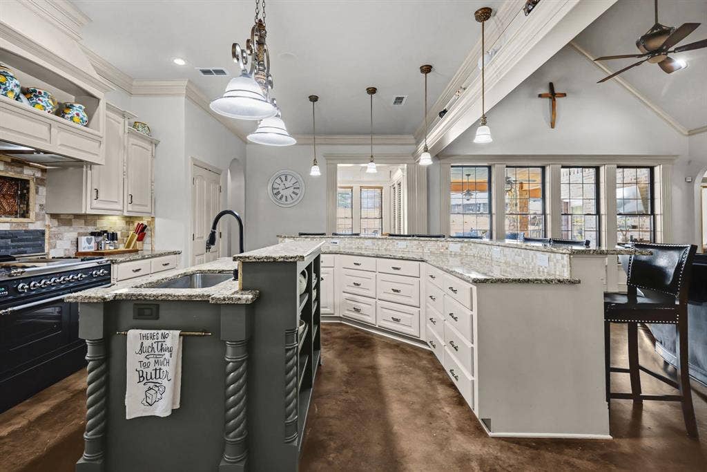 304 County Road 2311, Mineola, TX 75773 304 County Road 2311, Mineola, TX 75773
