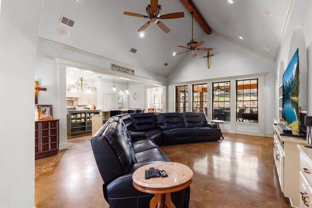 304 County Road 2311, Mineola, TX 75773 304 County Road 2311, Mineola, TX 75773