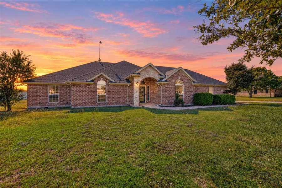Property photo for 11201 Blue Sky Drive, Haslet, TX
