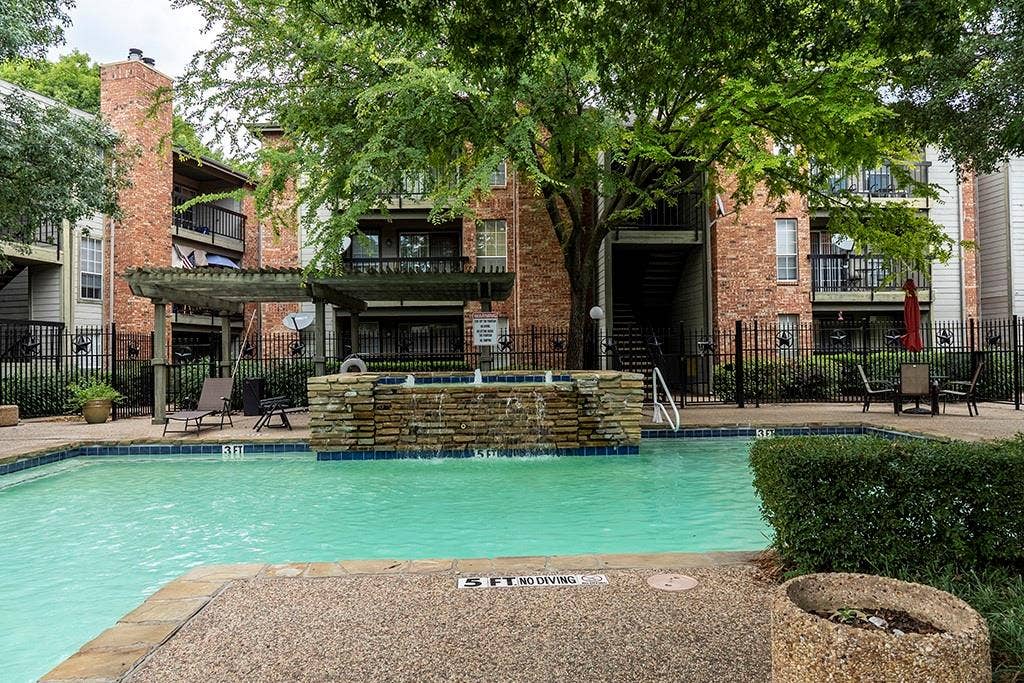 18333 Roehampton Drive, #417, Dallas, TX 75252 18333 Roehampton Drive, #417, Dallas, TX 75252