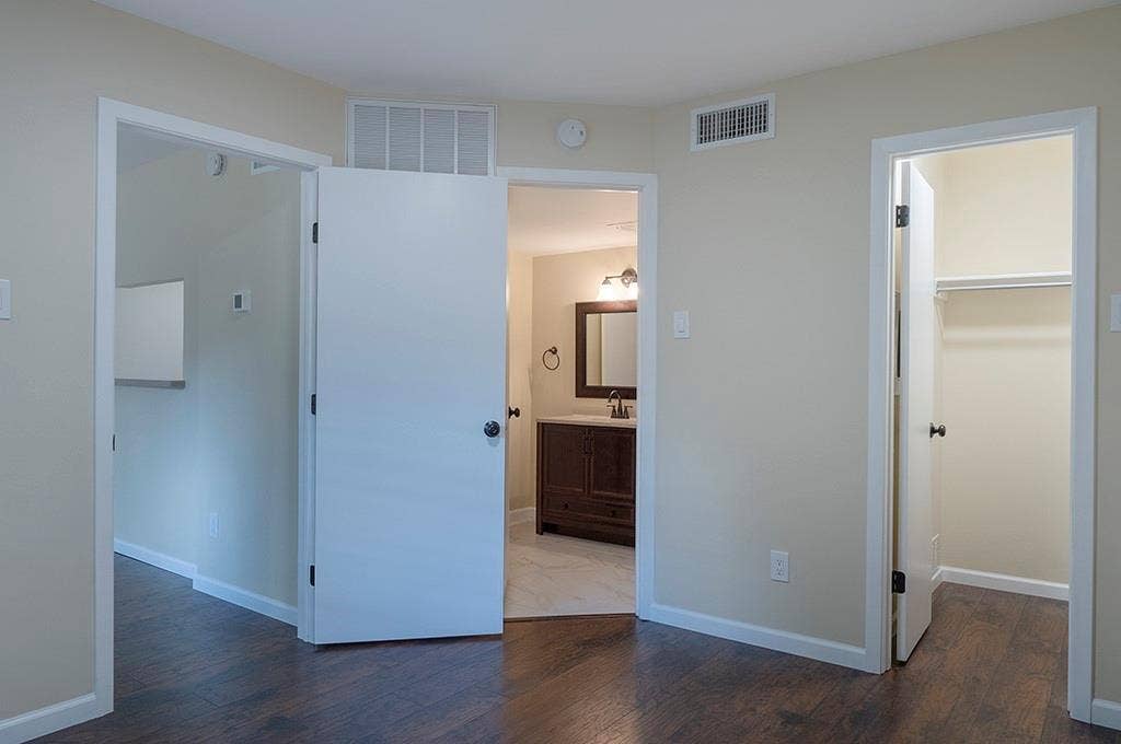 18333 Roehampton Drive, #417, Dallas, TX 75252 18333 Roehampton Drive, #417, Dallas, TX 75252