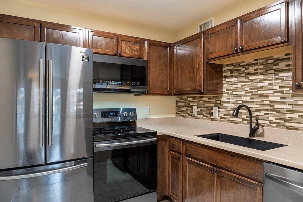18333 Roehampton Drive, #417, Dallas, TX 75252 18333 Roehampton Drive, #417, Dallas, TX 75252