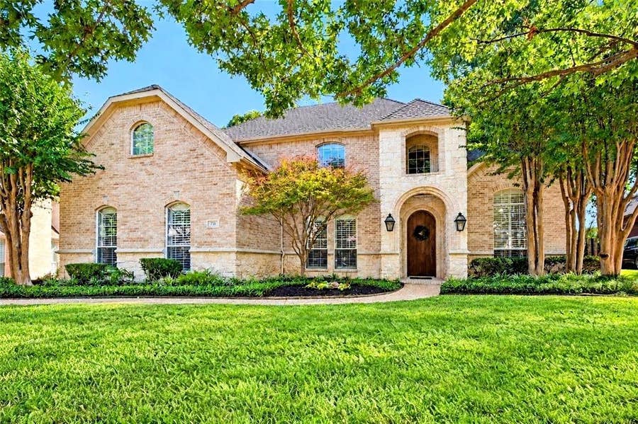Property photo for 711 Wyndsor Creek Drive, Southlake, TX