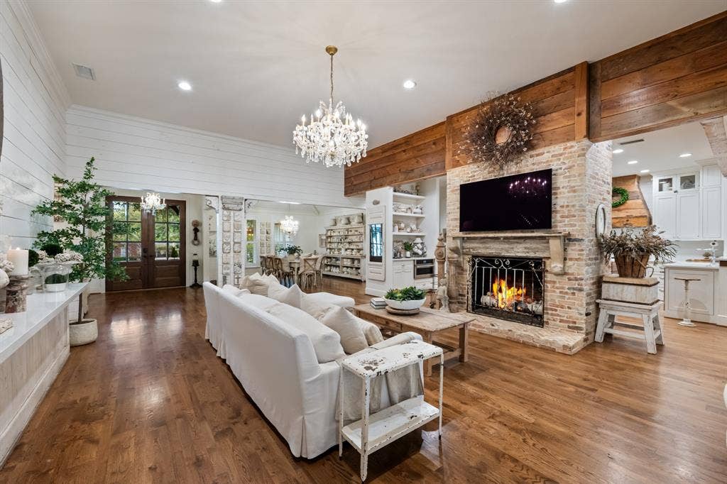 2108 Augusta, McKinney, TX 75072 2108 Augusta, McKinney, TX 75072