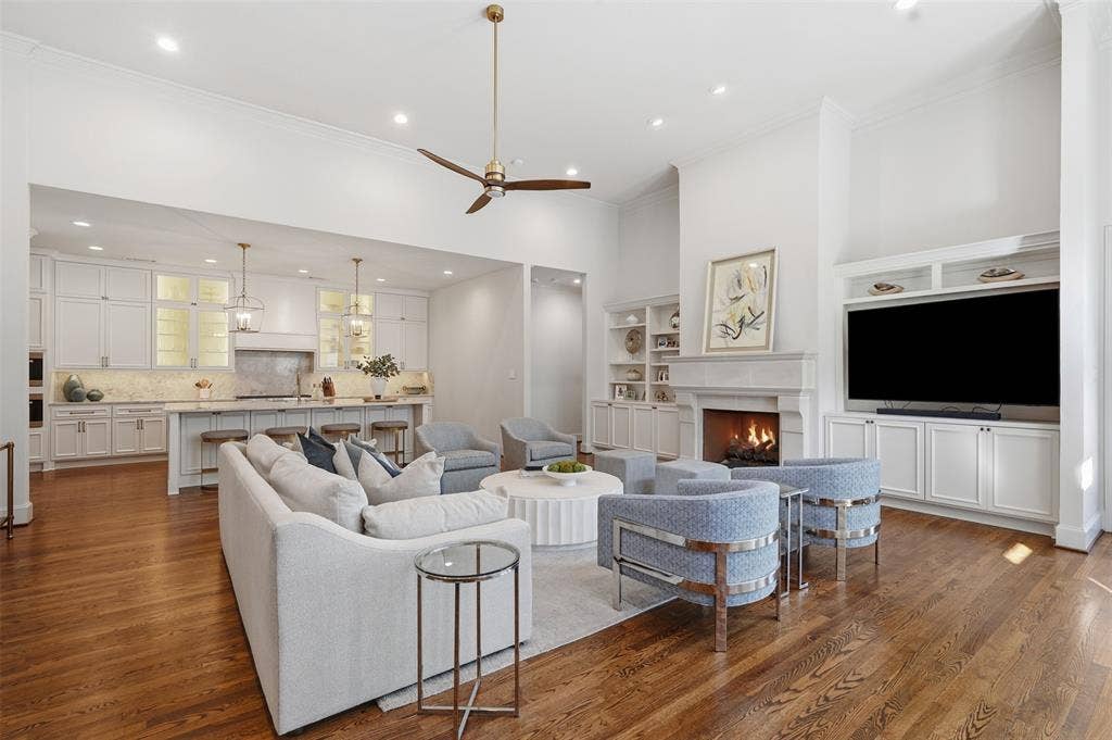 4105 Walnut Meadow Lane, Dallas, TX 75229 4105 Walnut Meadow Lane, Dallas, TX 75229