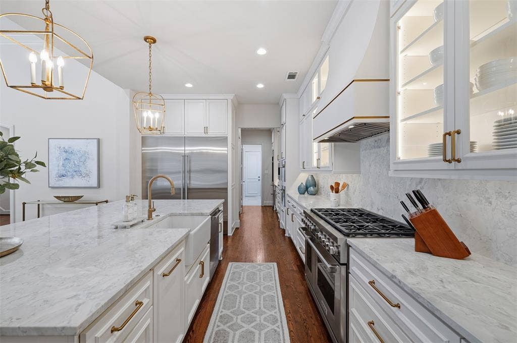 4105 Walnut Meadow Lane, Dallas, TX 75229 4105 Walnut Meadow Lane, Dallas, TX 75229