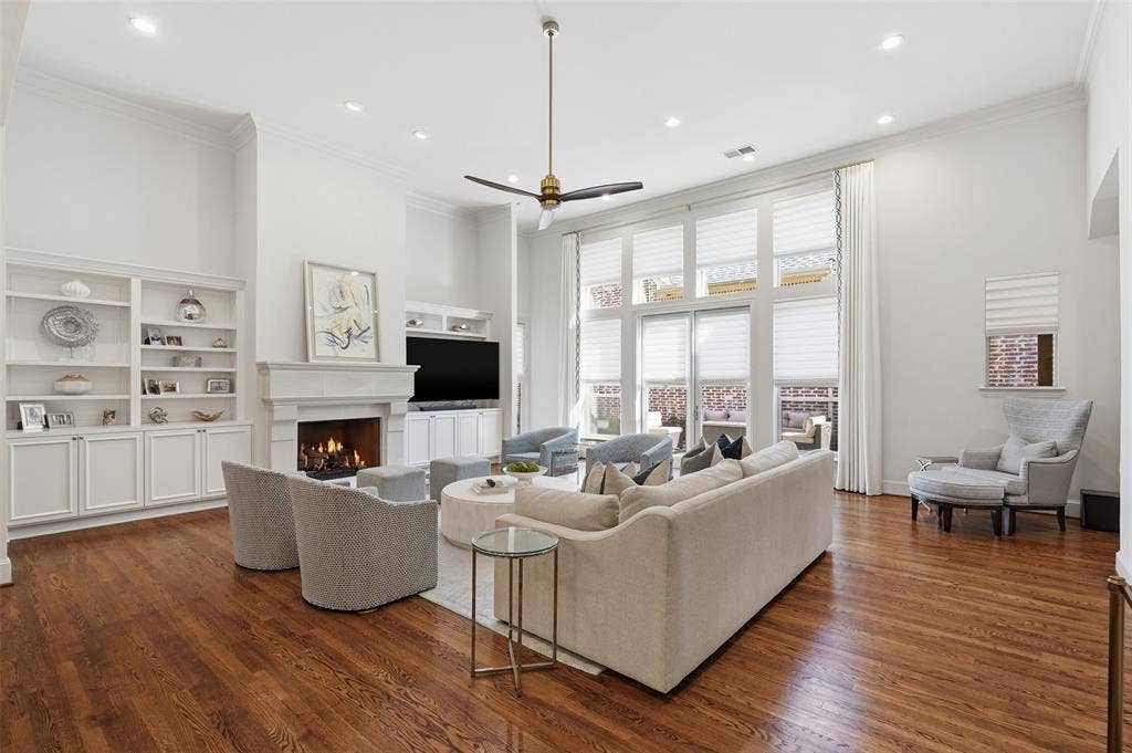 4105 Walnut Meadow Lane, Dallas, TX 75229 4105 Walnut Meadow Lane, Dallas, TX 75229
