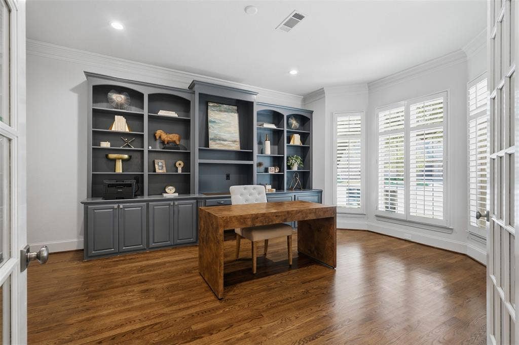4105 Walnut Meadow Lane, Dallas, TX 75229 4105 Walnut Meadow Lane, Dallas, TX 75229