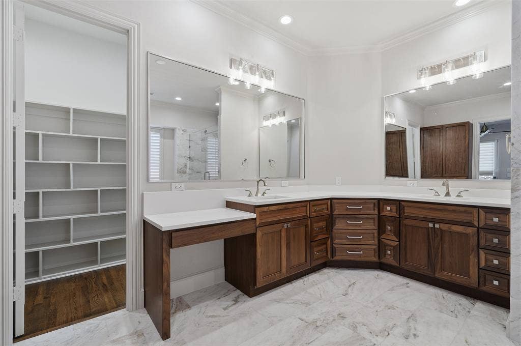 4105 Walnut Meadow Lane, Dallas, TX 75229 4105 Walnut Meadow Lane, Dallas, TX 75229