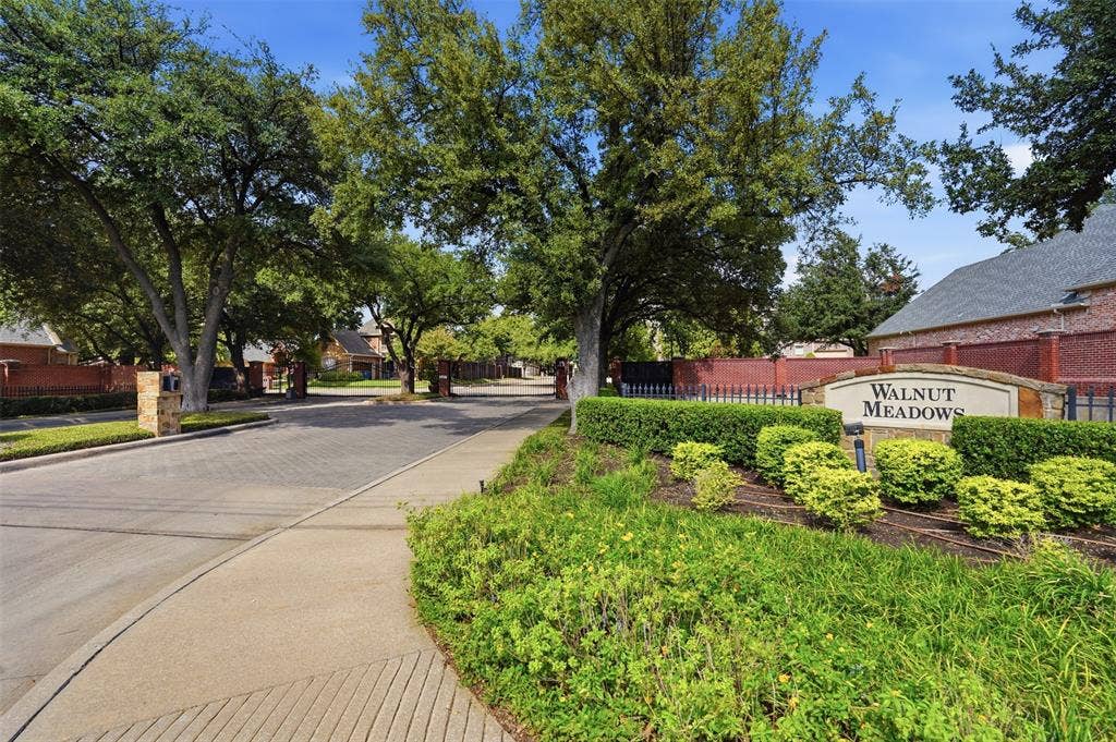 4105 Walnut Meadow Lane, Dallas, TX 75229 4105 Walnut Meadow Lane, Dallas, TX 75229