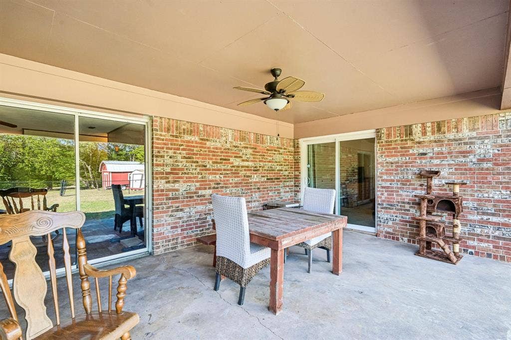 779 County Road 4123, Greenville, TX 75401