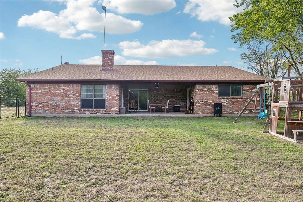 779 County Road 4123, Greenville, TX 75401