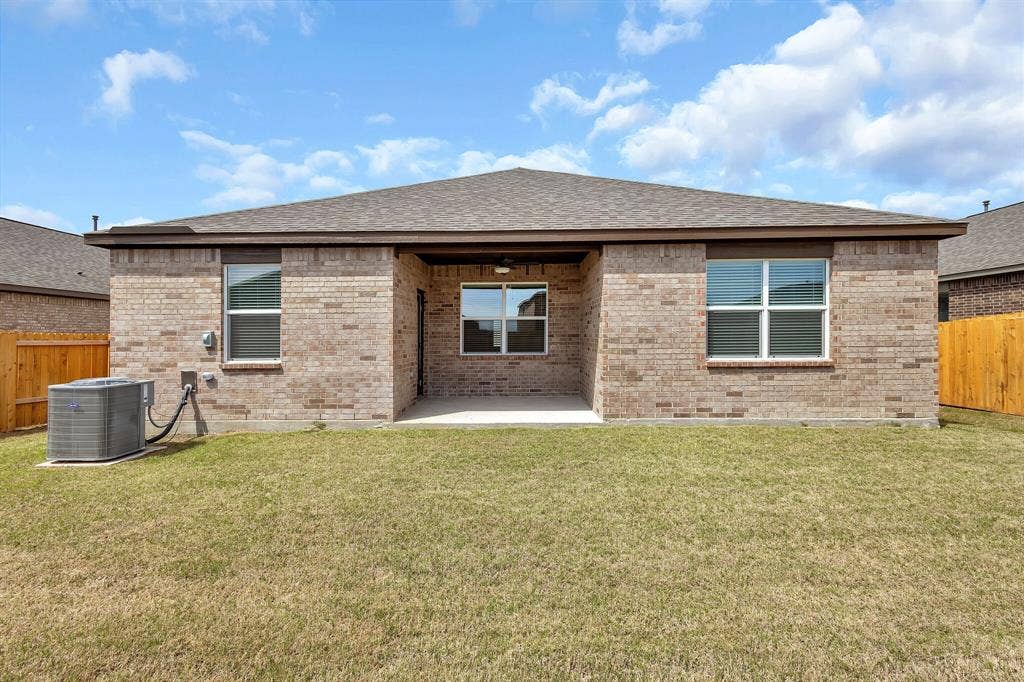 829 Calhoun Drive, Anna, TX 75409 829 Calhoun Drive, Anna, TX 75409