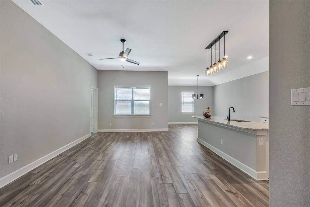 829 Calhoun Drive, Anna, TX 75409 829 Calhoun Drive, Anna, TX 75409