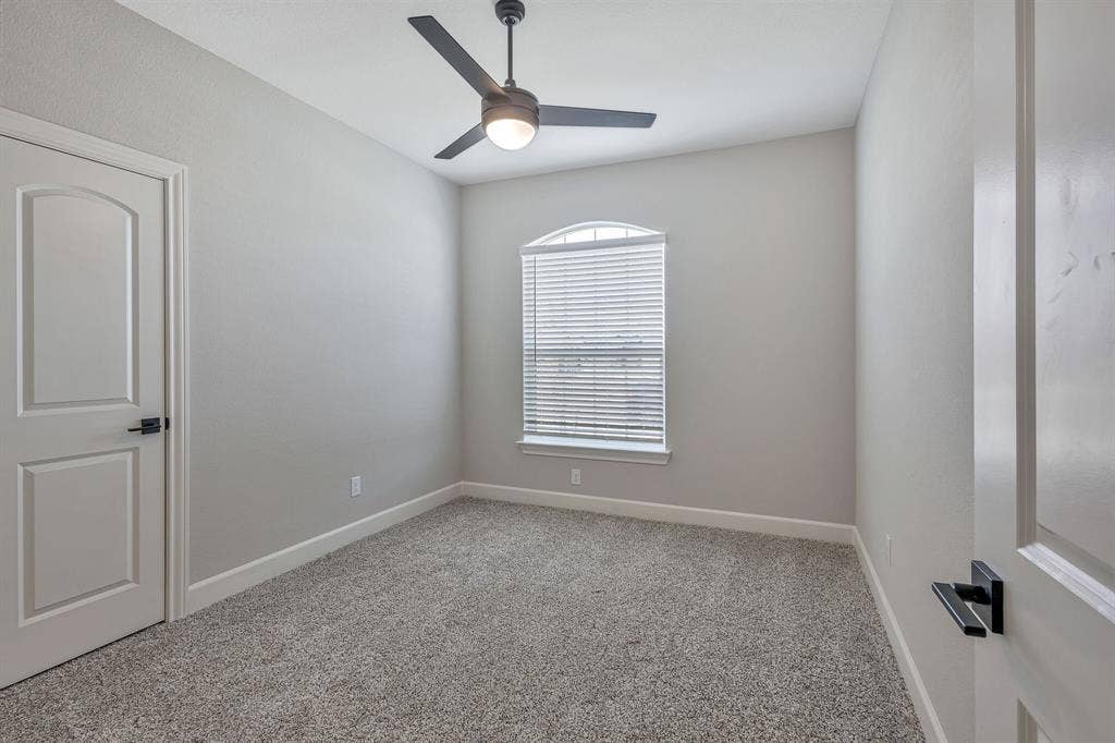 829 Calhoun Drive, Anna, TX 75409 829 Calhoun Drive, Anna, TX 75409