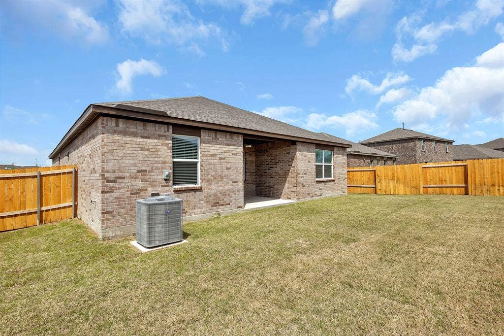 829 Calhoun Drive, Anna, TX 75409 829 Calhoun Drive, Anna, TX 75409