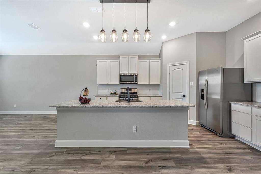 829 Calhoun Drive, Anna, TX 75409 829 Calhoun Drive, Anna, TX 75409
