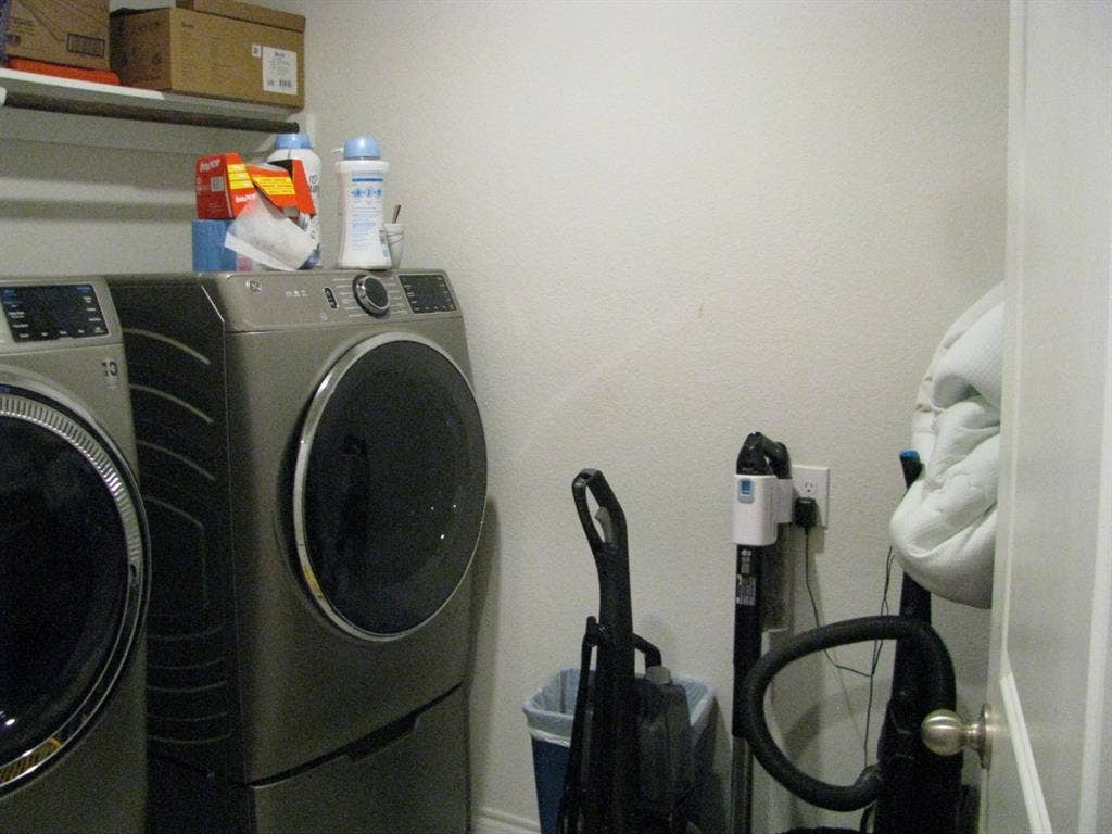 1322 Bushel Drive, Royse City, TX 75189 Separate large utility room.