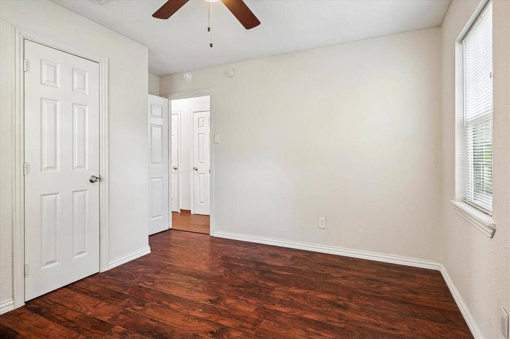 2527 Talco Drive, Dallas, TX 75241 Primary BR Next to Bath with CF and LVP floor