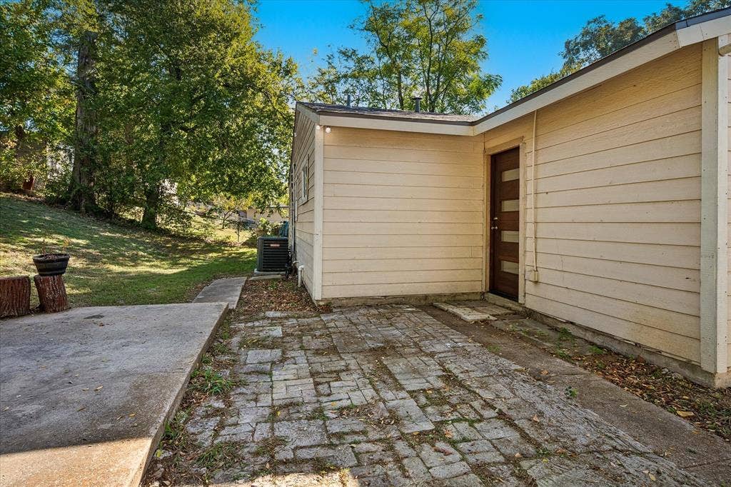 2527 Talco Drive, Dallas, TX 75241 Rear View of Home
