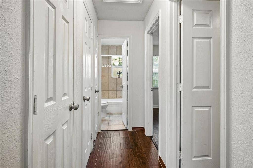 2527 Talco Drive, Dallas, TX 75241 Hallway to Bedrooms and Bath #1