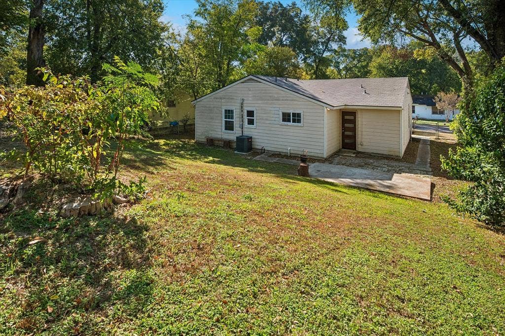 2527 Talco Drive, Dallas, TX 75241 Rear View of Home and Yard